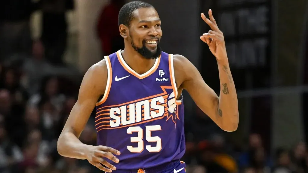 Kevin Durant #35 of the Phoenix Suns celebrates making a three-point basket during the second half against the Cleveland Cavaliers at Rocket Mortgage Fieldhouse on March 11, 2024 in Cleveland, Ohio.