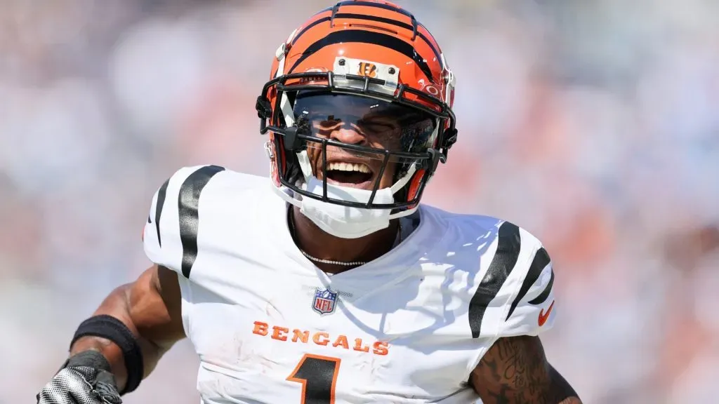 Ja’Marr Chase #1 of the Cincinnati Bengals celebrates against the Tennessee Titans during the first quarter at Nissan Stadium on October 01, 2023 in Nashville, Tennessee.