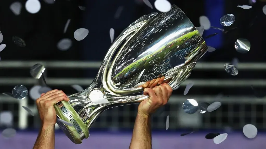 Dani Carvajal of Real Madrid lifts the trophy after his team’s victory during the UEFA Super Cup match between Real Madrid and Sevilla at Lerkendal Stadion on August 9, 2016 in Trondheim, Norway.