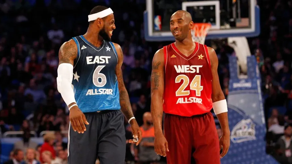 (L-R) LeBron James #6 of the Miami Heat and the Eastern Conference talks with Kobe Bryant #24 of the Los Angeles Lakers and the Western Conference during the 2012 NBA All-Star Game at the Amway Center on February 26, 2012 in Orlando, Florida. (Photo by Ronald Martinez/Getty Images)