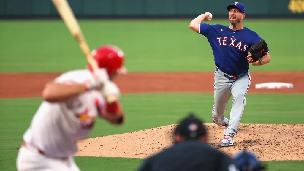 Max Scherzer #31 of the Texas Rangers delivers a pitch against the St. Louis Cardinals in the second inning at Busch Stadium on July 30, 2024 in St Louis, Missouri. (Photo by Dilip Vishwanat/Getty Images)