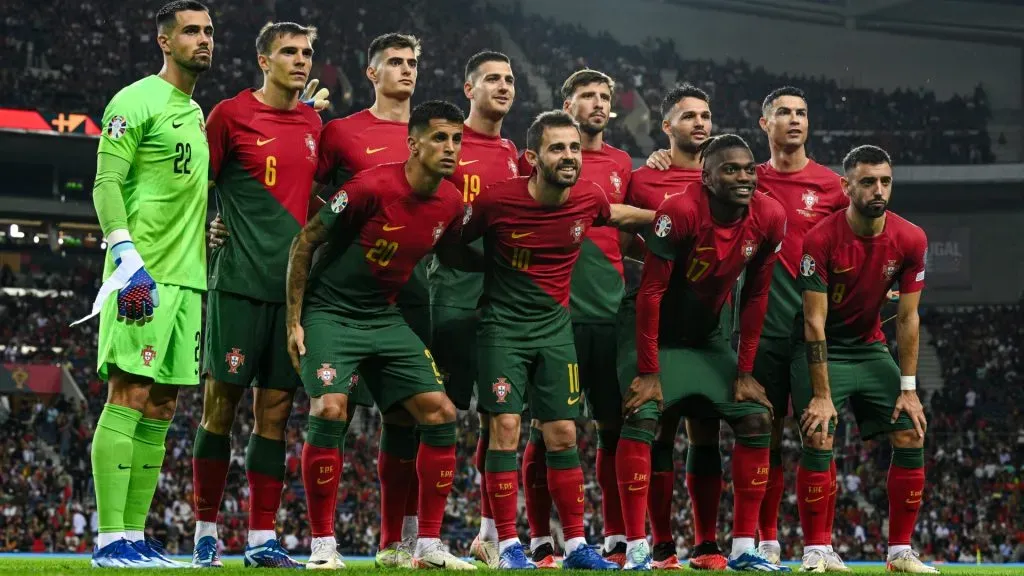 Initial team of Portugal pose for a picture during the UEFA EURO 2024 European qualifier match between Portugal and Slovakia at Estadio do Dragao. (Photo by Octavio Passos/Getty Images)