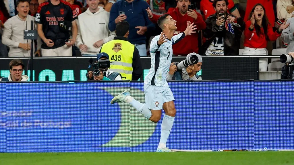 Cristiano Ronaldo celebrates as he scores the second goal for Portugal and reachs 900 goals in his career. IMAGO / Pixsell