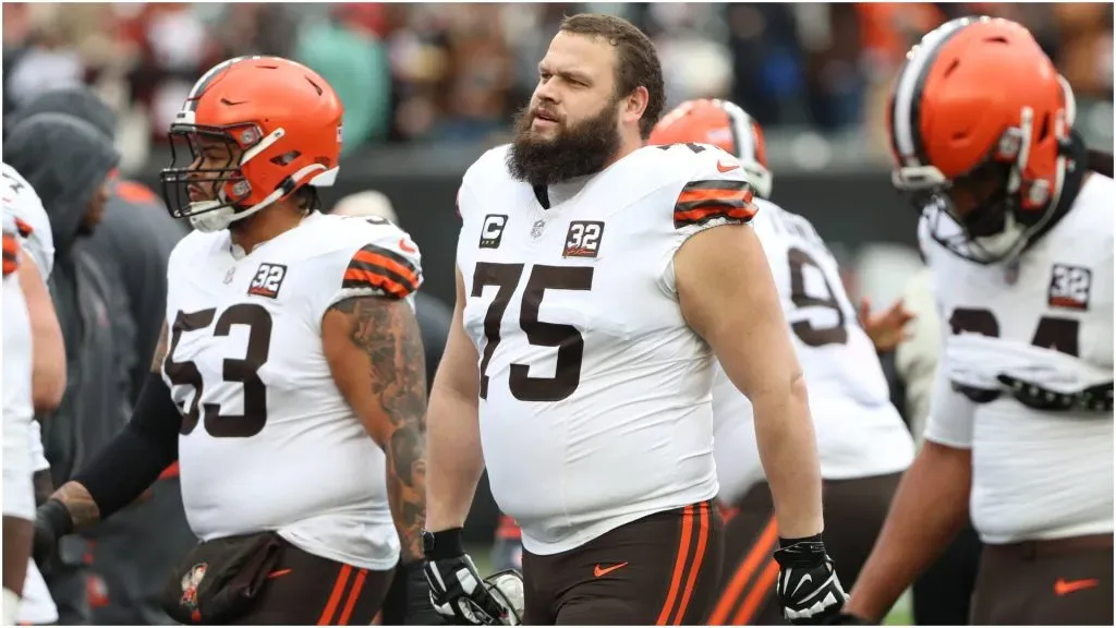 Cleveland Browns guard Joel Bitonio – IMAGO / Icon Sportswire