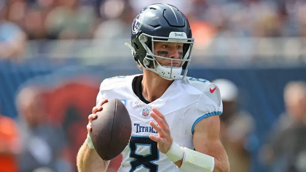 Will Levis #8 of the Tennessee Titans looks to pass during a game against the Chicago Bears at Soldier Field on September 08, 2024 in Chicago, Illinois. The Bears defeated the Titans 24-17.