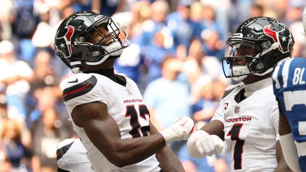 Stefon Diggs celebrating