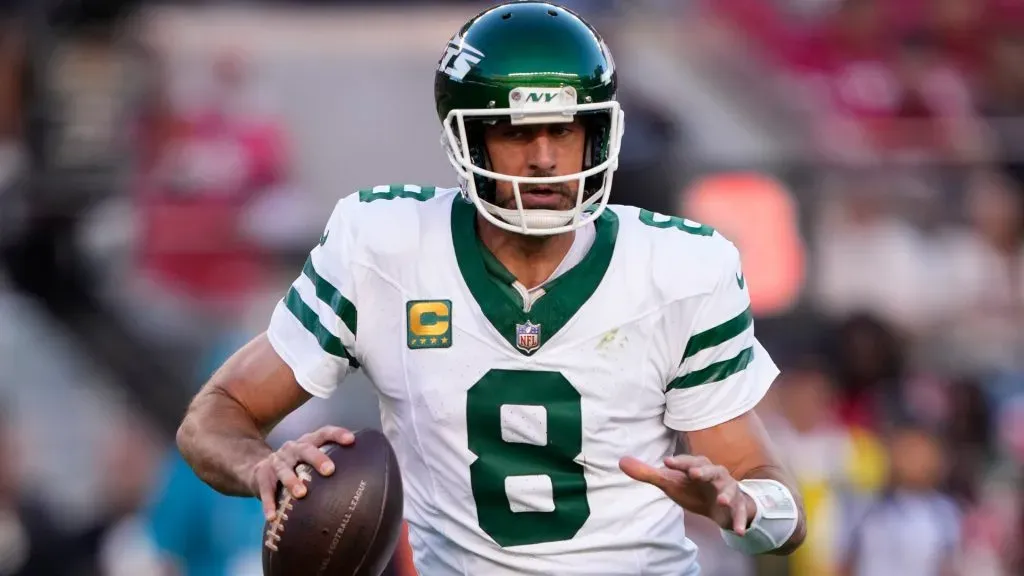 Quarterback Aaron Rodgers of the New York Jets looks to pass against the San Francisco 49ers during the second quarter at Levi’s Stadium on September 09, 2024 in Santa Clara, California. (Photo by Thearon W. Henderson/Getty Images)