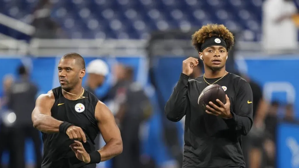 August 24, 2024, Pittsburgh, Pennsylvania, USA: August 24, 2024: Russell Wilson 3 and Justin Fields 2 during the Pittsburgh Steelers vs Detroit Lions at Ford Field in Detroit MI. Brook Ward / Pittsburgh USA