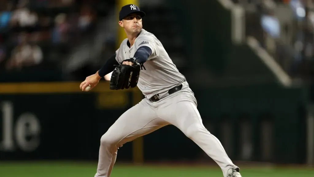 Clay Holmes #35 of the New York Yankees pitches against the Texas Rangers in the ninth inning at Globe Life Field. (Photo by Ron Jenkins/Getty Images)