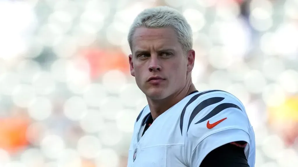 Quarterback Joe Burrow #9 of the Cincinnati Bengals warmup before the preseason game against the Tampa Bay Buccaneers at Paycor Stadium on August 10, 2024 in Cincinnati, Ohio.