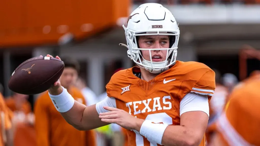 Arch Manning 16 of the Texas Longhorns warming up before the game vs the BYU Cougars at DKR-Memorial Stadium, Austin, Texas.