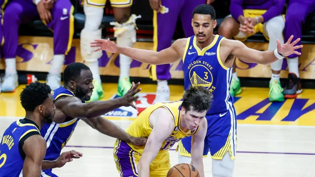 Draymond Green and Jordan Poole in action against Los Angeles Lakers in the 2022-23 NBA season. (Imago Images)