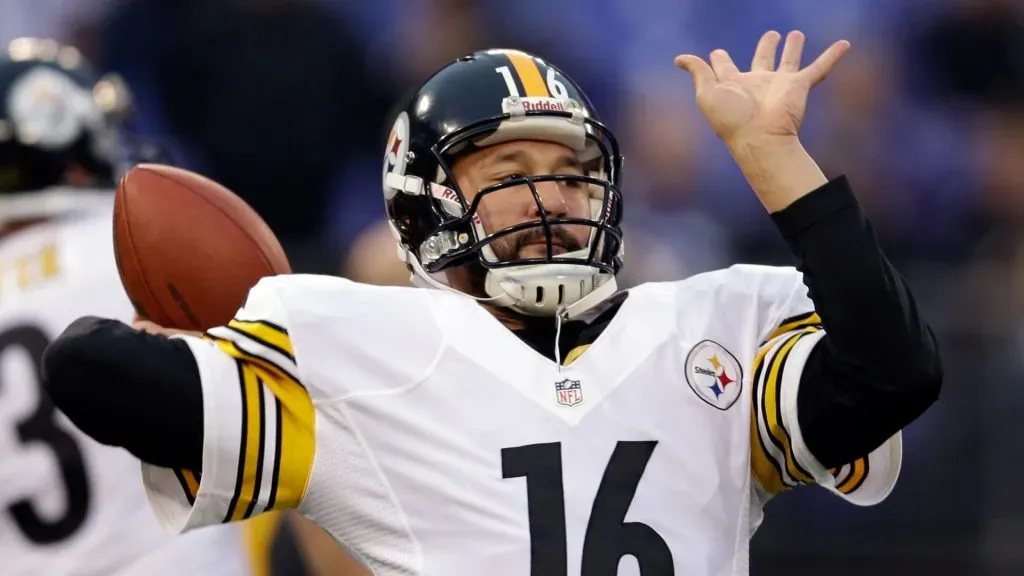 Former quarterback Charlie Batch of the Pittsburgh Steelers throws a pass while warming up in the 2012 NFL.