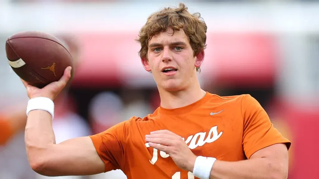 Arch Manning #16 of the Texas Longhorns warms-up prior to a game against the Alabama Crimson Tide at Bryant-Denny Stadium on September 09, 2023 in Tuscaloosa, Alabama.