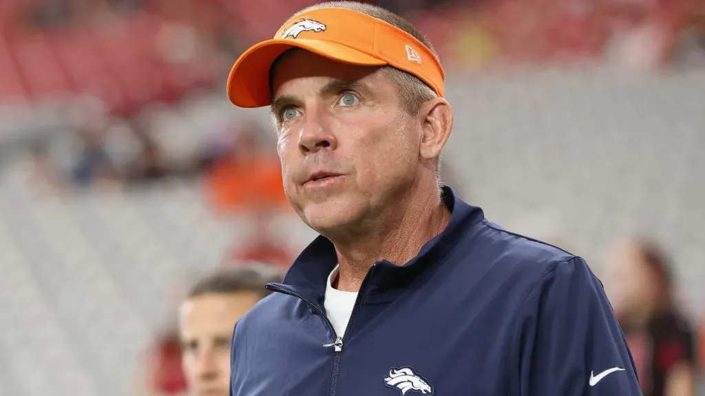 Head coach Sean Payton of the Denver Broncos walks onto the field before the NFL game against the Arizona Cardinals at State Farm Stadium on August 11, 2023. (Source: Christian Petersen/Getty Images)