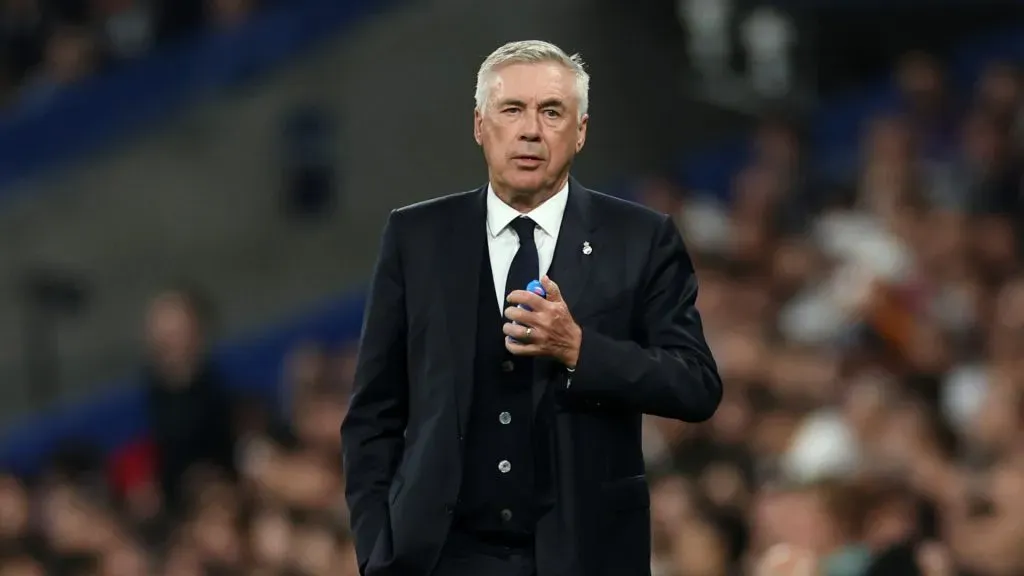 carlo ancelotti looks on