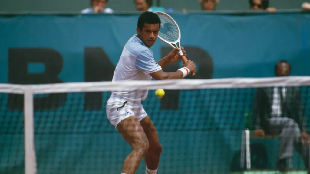 Yannick Noah competing at the 1984 French Open (Hulton Archive/Getty Images)