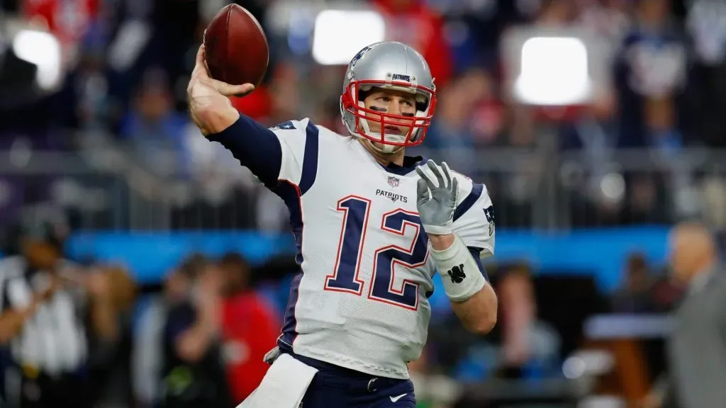 Tom Brady #12 of the New England Patriots warms up prior to Super Bowl LII against the Philadelphia Eagleas at U.S. Bank Stadium on February 4, 2018. (Source: Kevin C. Cox/Getty Images)