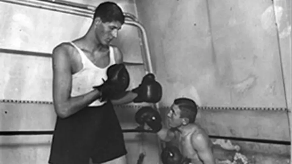 Gogea Mitu (Source: World Record Academy)