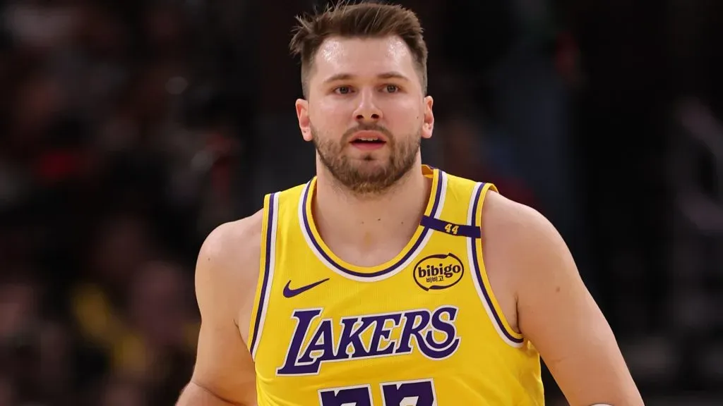 Luka Doncic #77 of the Los Angeles Lakers dribbles against the Chicago Bulls during the first half at the United Center.