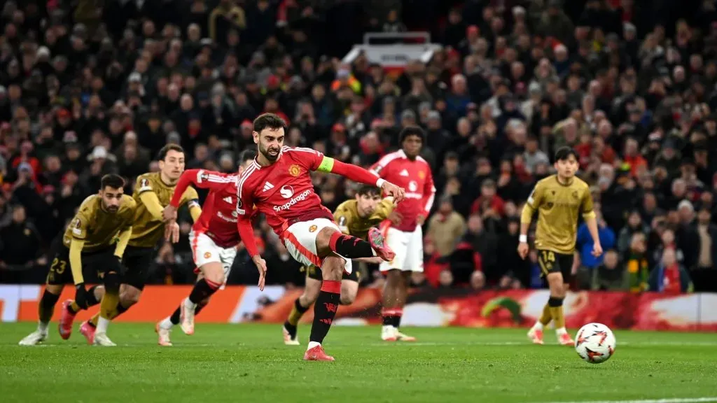 Bruno Fernandes of Manchester United scores his team’s second goal from the penalty spot during the UEFA Europa League 2024/25 Round of 16 Second Leg match between Manchester United and Real Sociedad de Futbol at Old Trafford on March 13, 2025 in Manchester, England. (Photo by Gareth Copley/Getty Images)