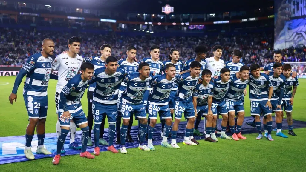 Team of Pachuca pose during the 16th round match between Pachuca and Tigres UANL as part of the Torneo Clausura 2025 Liga MX at Hidalgo Stadium on April 15, 2025. (Source: Hector Vivas/Getty Images)