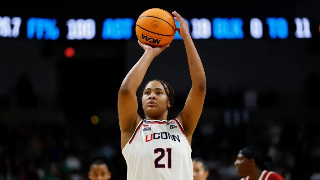 UConn’s Sarah Strong