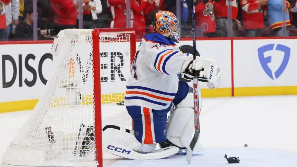 Stuart Skinner #74 of the Edmonton Oilers reacts after his team was defeated by the Florida Panthers in Game Six of the 2025 Stanley Cup Final at Amerant Bank Arena on June 17, 2025 in Sunrise, Florida. (Photo by Bruce Bennett/Getty Images)