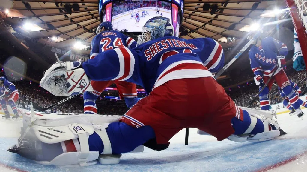 Igor Shesterkin #31 of the New York Rangers stretches to make a save during the game. Sarah Stier/Getty Images
