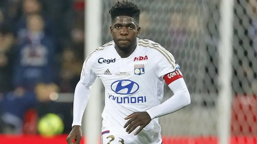 Umtiti como capitán del Olympique de Lyon