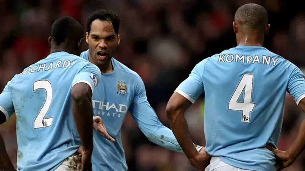 Micah Richards, Joleon Lescott y Vincent Kompany formaron una de las mejores defensas del City.