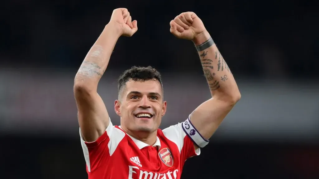 Granit Xhaka deja el Arsenal