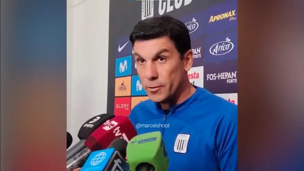 conferencia de prensa de Mauricio Larriera.