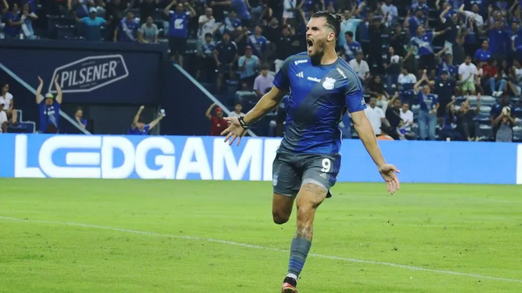 Castelli venía siendo goleador pero se rompió los cruzados