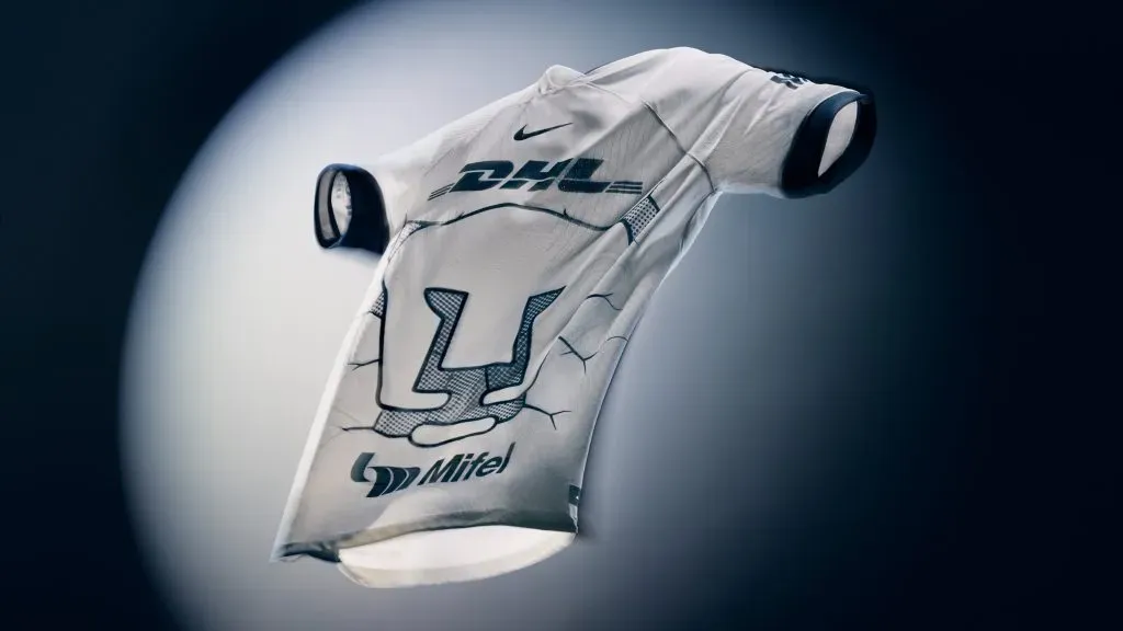 Así se ve el nuevo jersey de los Universitarios – @PumasMX