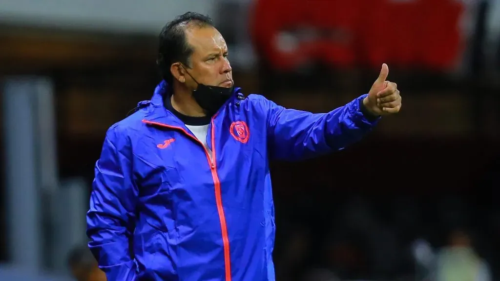 Juan Reynoso y un buen recuerdo como DT de Cruz Azul [Getty Images]