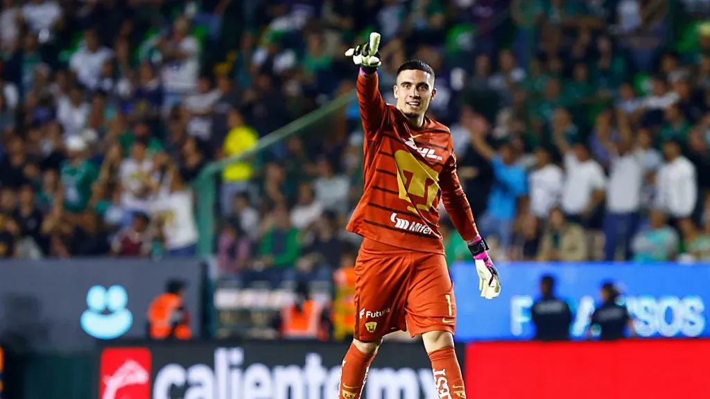 Álex Padilla llegó a Pumas en enero