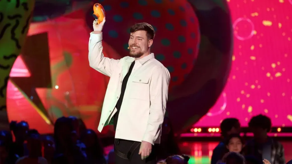 MrBeast accepts the Favorite Male Creator award onstage during the 2023 Nickelodeon Kids’ Choice Awards. (Source: Monica Schipper/Getty Images for Nickelodeon)