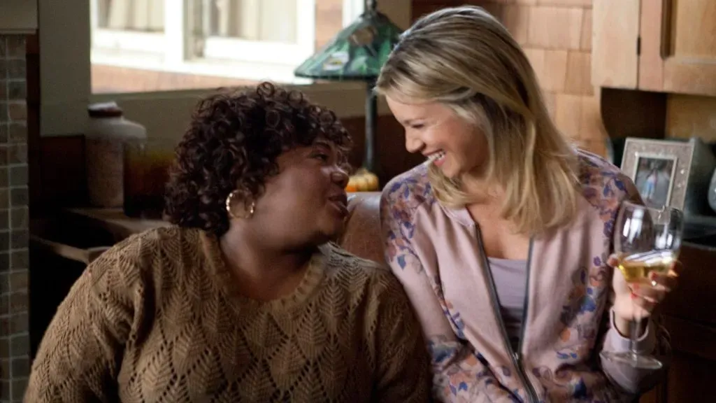 Amy Smart and Cocoa Brown in The Single Moms Club. (Source: IMDb)