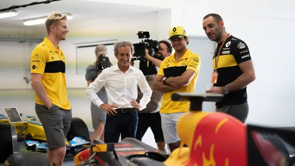 Alain Prost, Nico Hülkenberg, Carlos Sainz and Cyril Abiteboul in Formula 1: Drive to Survive. (Source: IMDb)