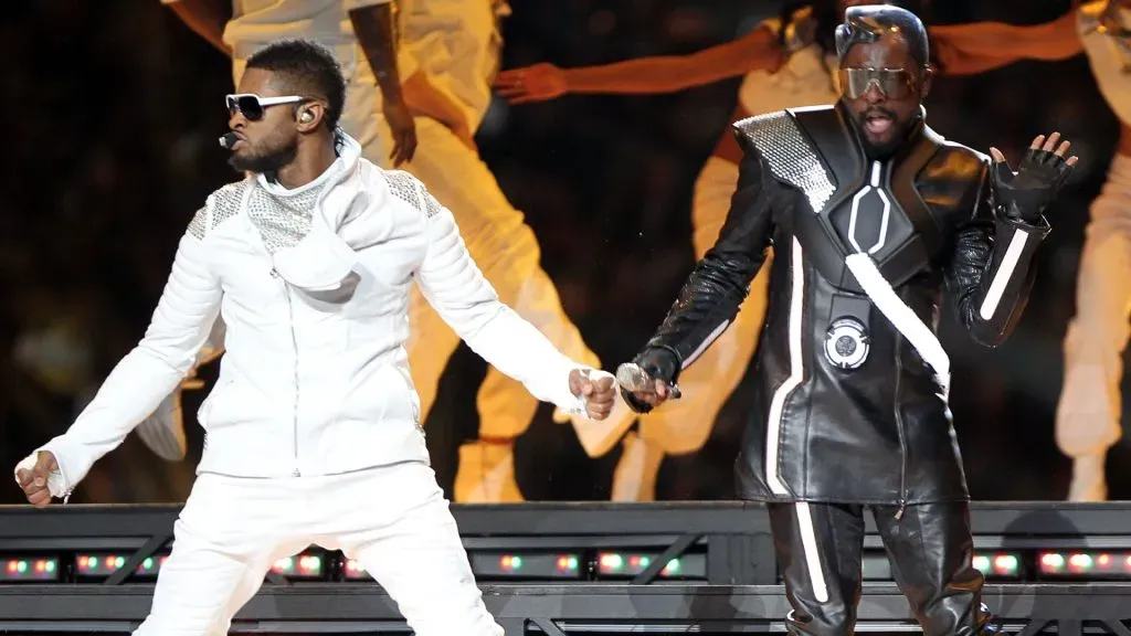 Usher performs with will.i.am of The Black Eyed Peas during the Bridgestone Super Bowl XLV Halftime Show. (Source: Christopher Polk/Getty Images)