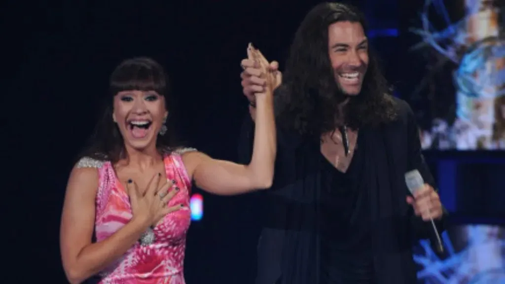 Diana DeGarmo and Ace Young in American Idol: The Search for a Superstar. (Source: IMDb)