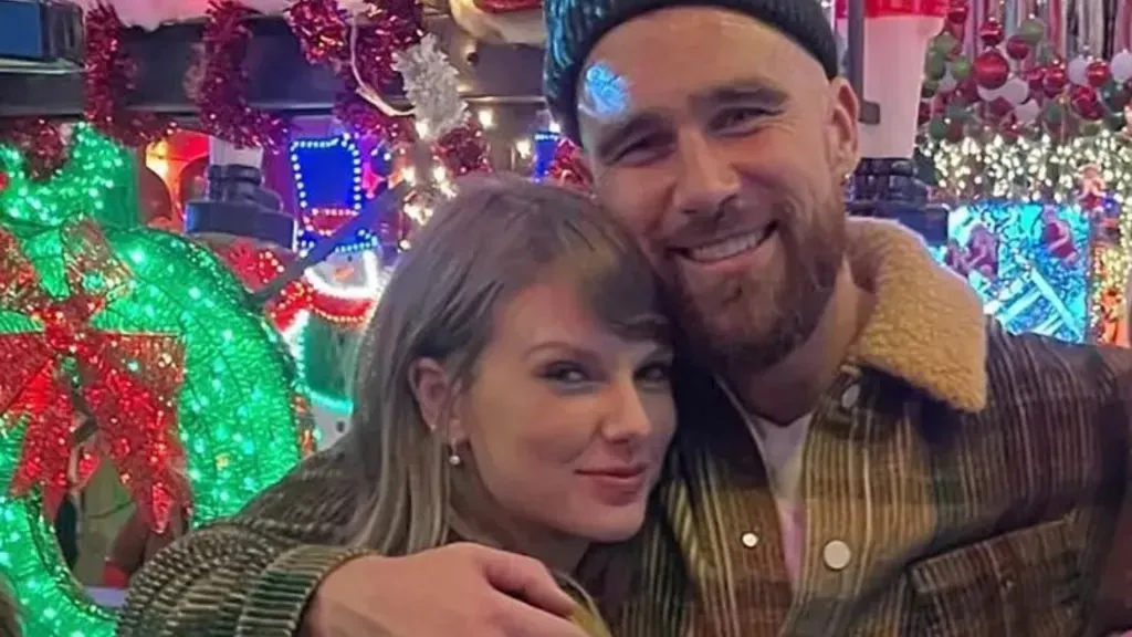 Taylor Swift and Travis Kelce. (Source: @thepophive)
