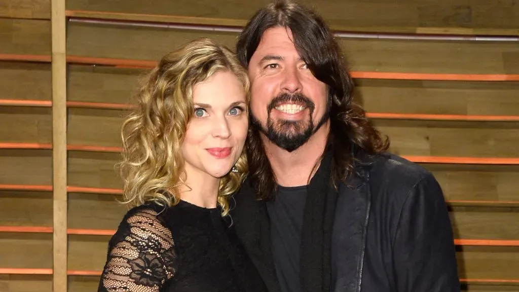 Jordyn Blum and recording artist David Grohl attends the 2014 Vanity Fair Oscar Party hosted by Graydon Carter on March 2, 2014. (Source: Pascal Le Segretain/Getty Images)