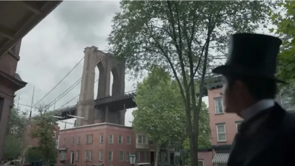 El Puente de Brooklyn es casi un personaje más en esta historia. Imagen: @HBOMaxLa.