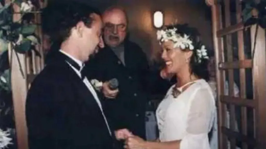 Alejandra Guzmán se casó por primera vez en 1998 con Farell Goodman (Foto: Especial)
