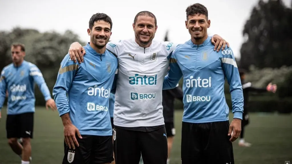 Alan Saldivia en la Selección de Uruguay. (Foto: @Uruguay)