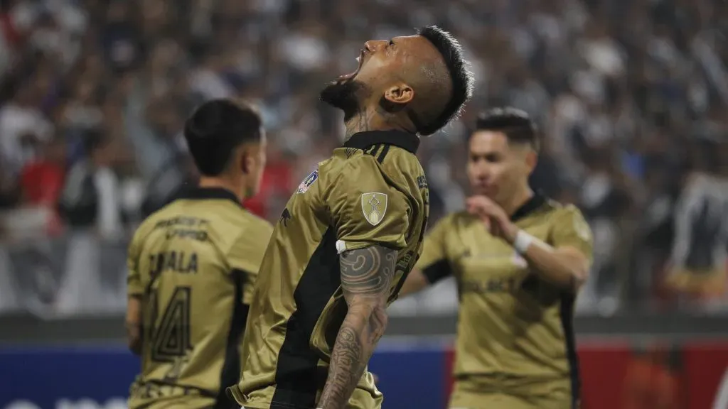 Arturo Vidal marcó el gol del empate para Colo Colo vs Alianza Lima. | Imagen: Photosport.