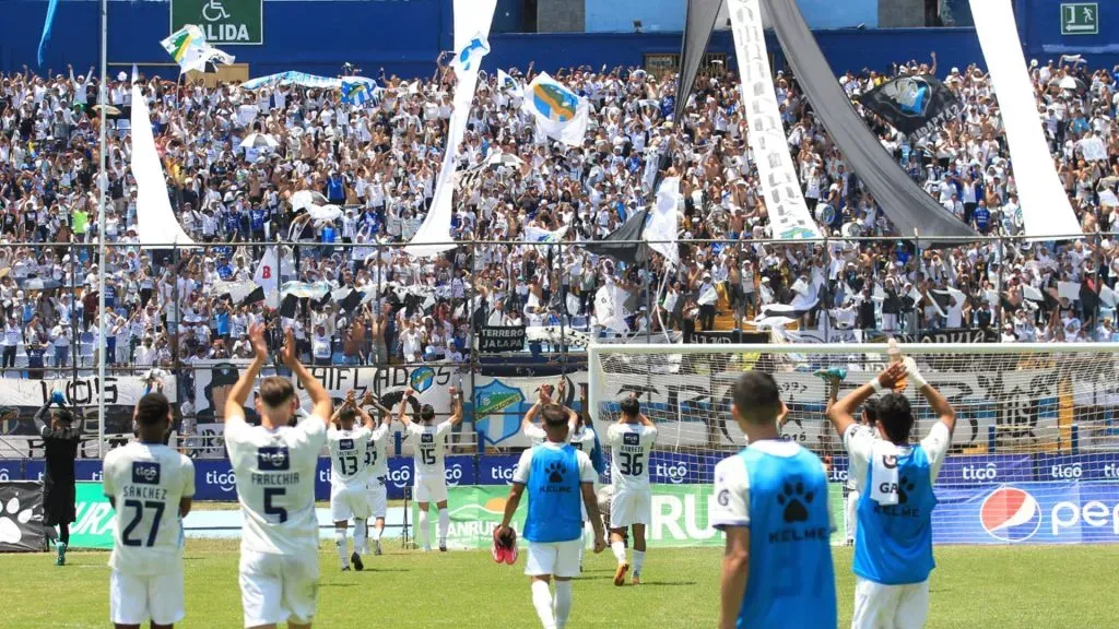 Comunicaciones se quedó con el clásico de Guatemala.