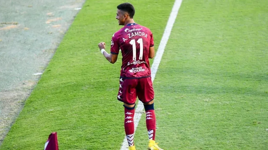 Álvaro Zamora con el Deportivo Saprissa